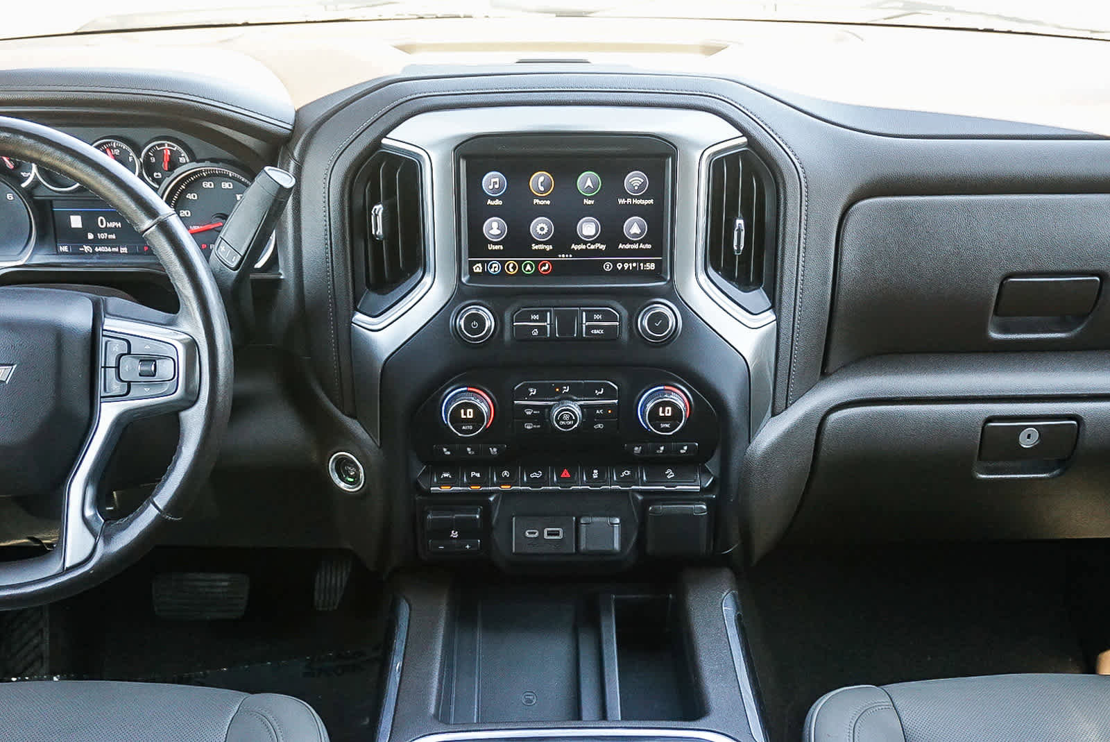 Used 2020 Chevrolet Silverado 1500 LTZ w/ LTZ Premium Package AWD/4WD image 16