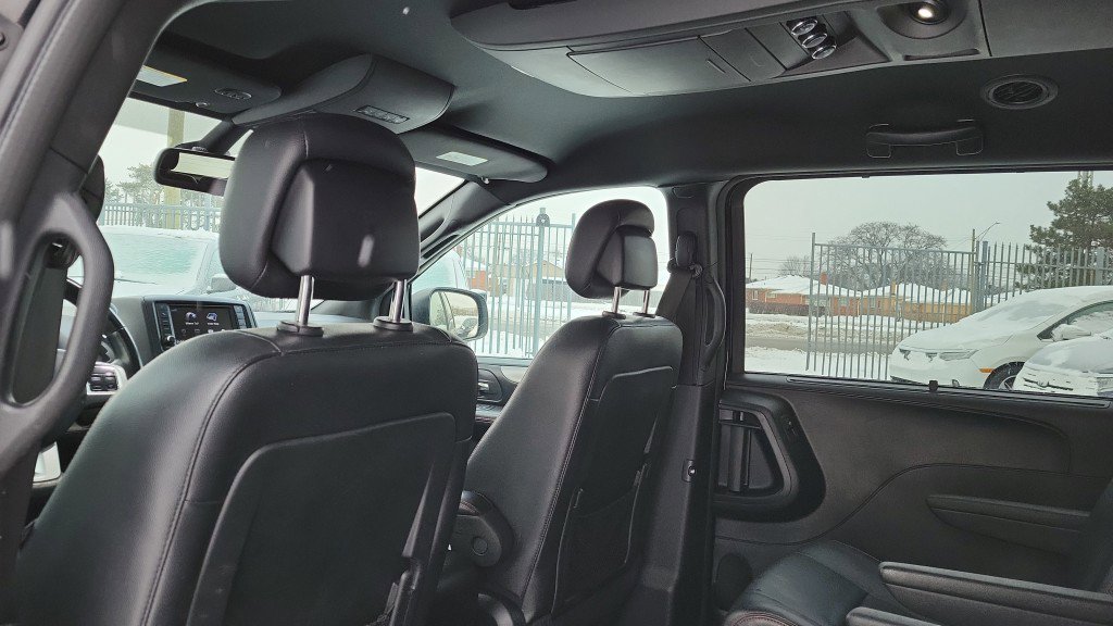 Used 2019 Dodge Grand Caravan GT FWD image 24