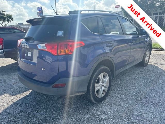 Used 2015 Toyota RAV4 LE FWD image 14