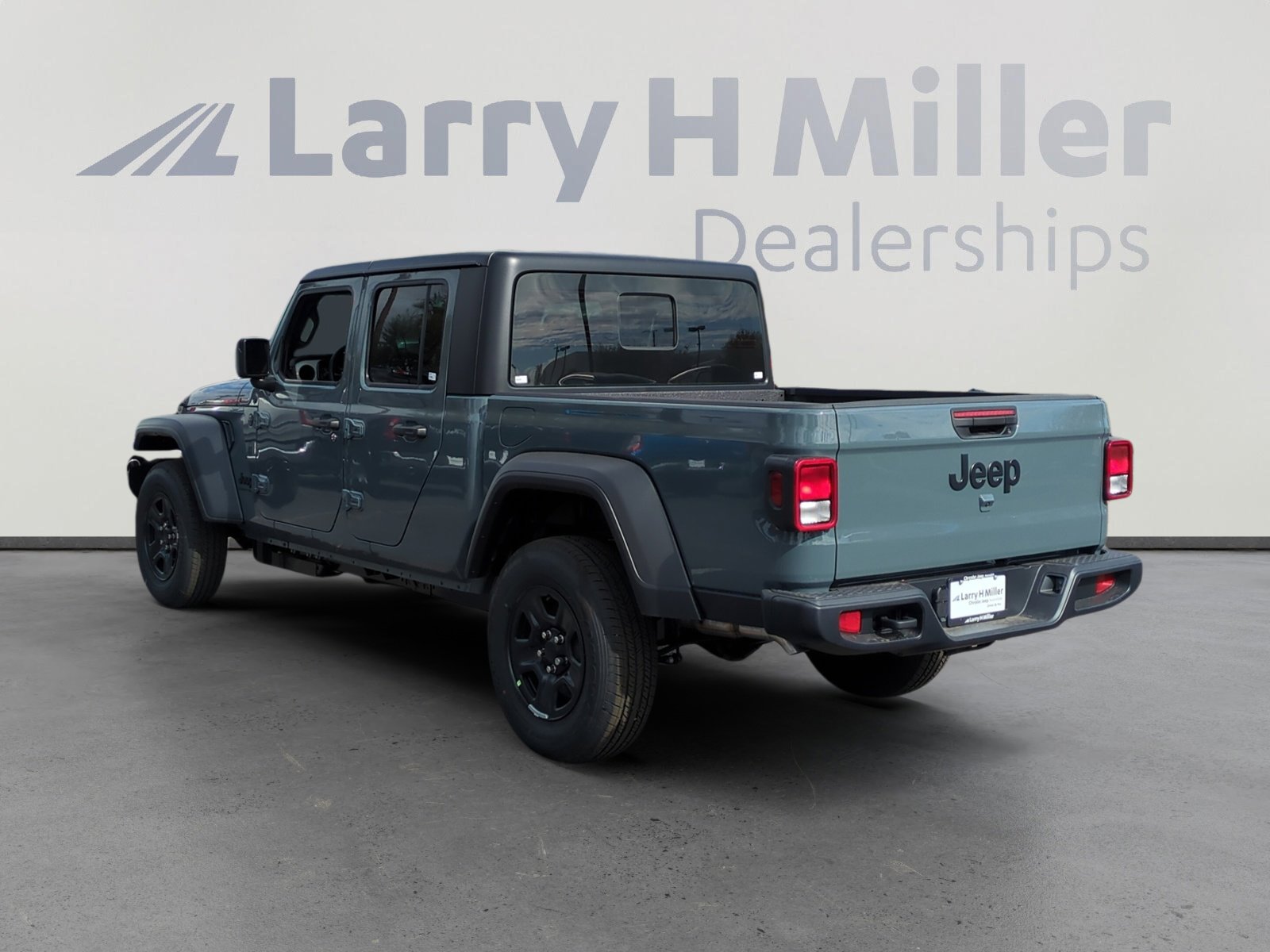 New 2026 Jeep Gladiator Sport image 3