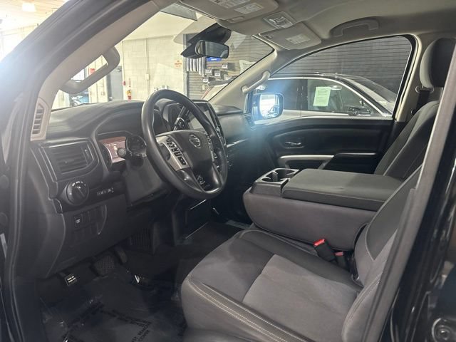 Used 2022 Nissan Titan SV AWD/4WD image 13