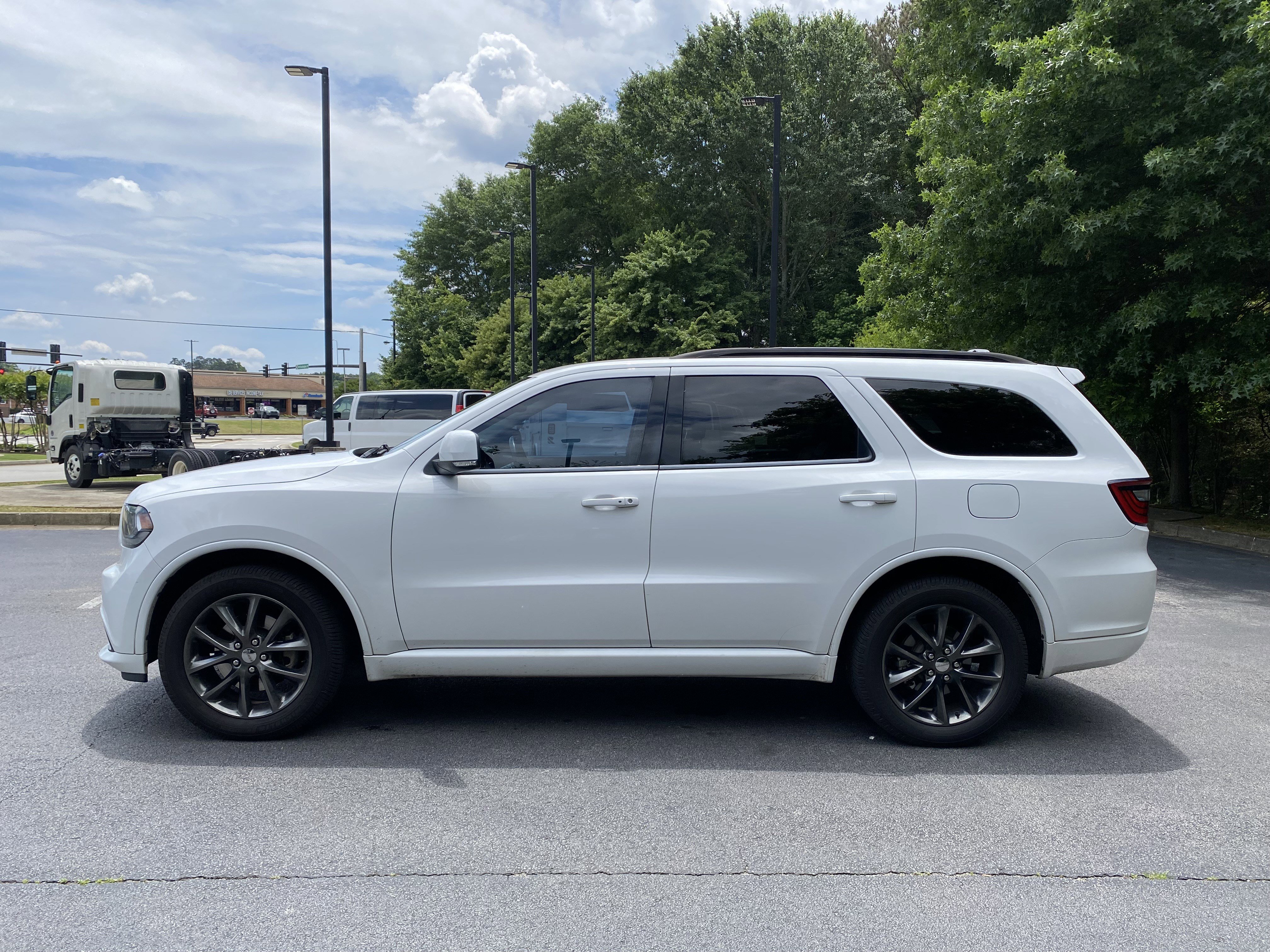 Used 2017 Dodge Durango GT w/ Premium Group AWD/4WD image 6