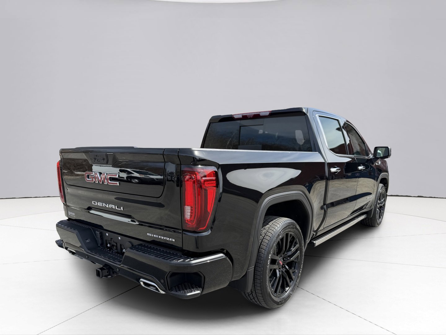 Used 2023 GMC Sierra 1500 Denali w/ Technology Package image 14