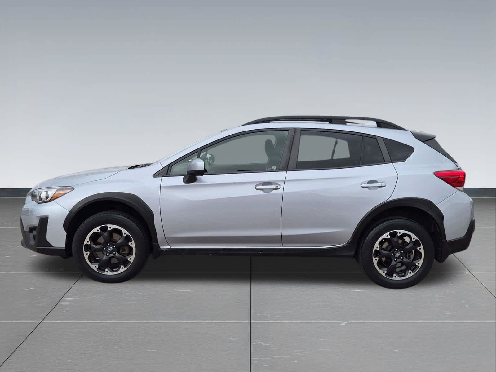 Used 2023 Subaru Crosstrek 2.0i Premium AWD/4WD image 3