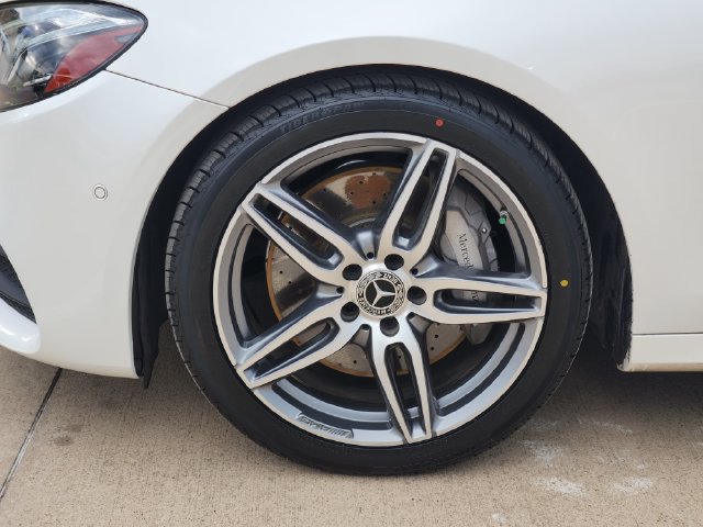 Used 2019 Mercedes-Benz E 300 image 17
