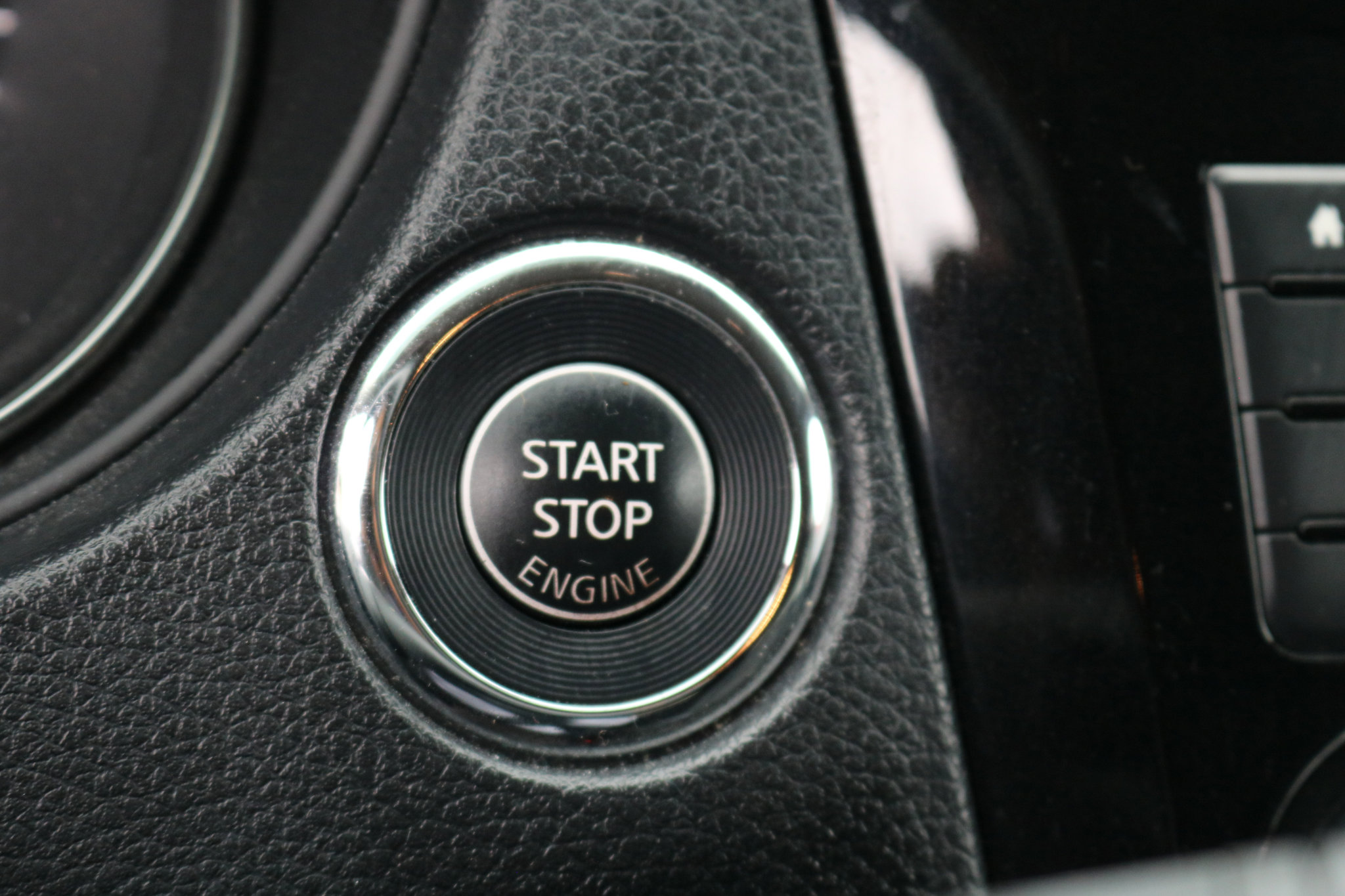 Used 2019 Nissan Rogue SV image 22