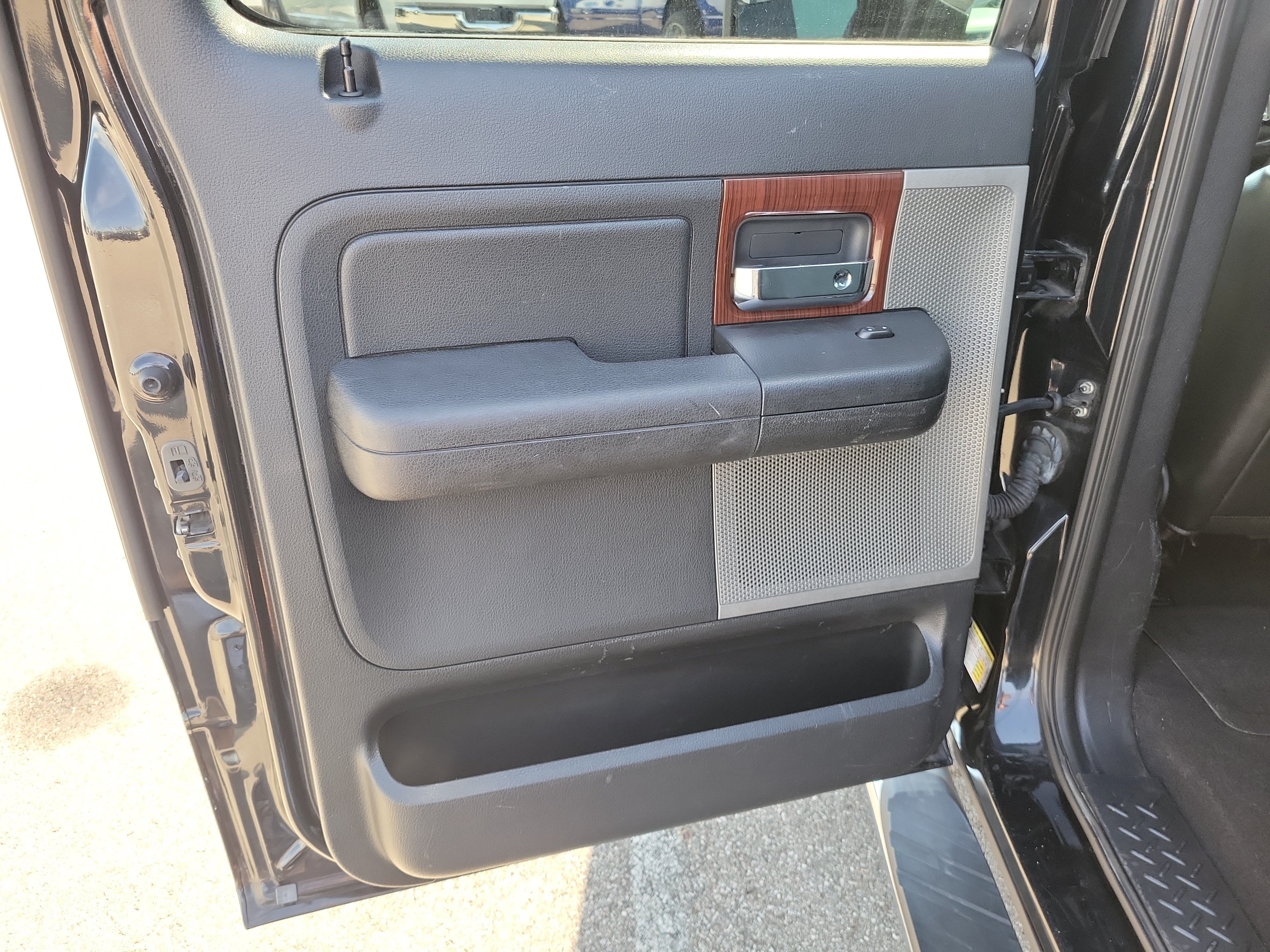 Used 2006 Ford F150 Lariat AWD/4WD image 13