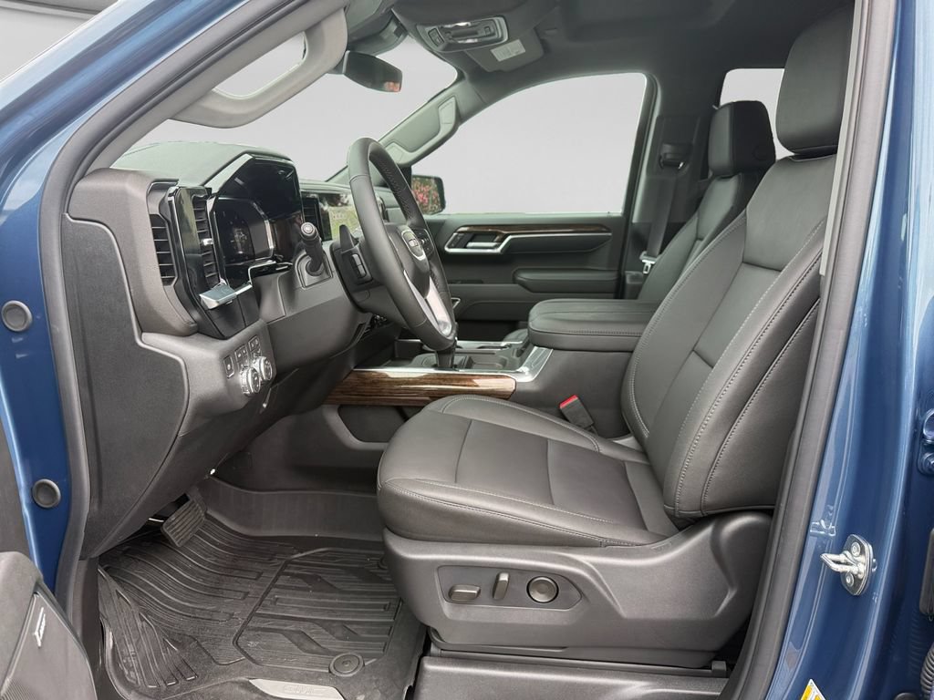 New 2026 GMC Sierra 1500 Elevation w/ Elevation Premium Package AWD/4WD image 10