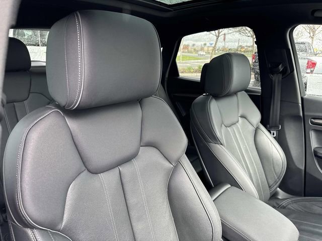 Used 2022 Audi SQ5 Prestige image 37
