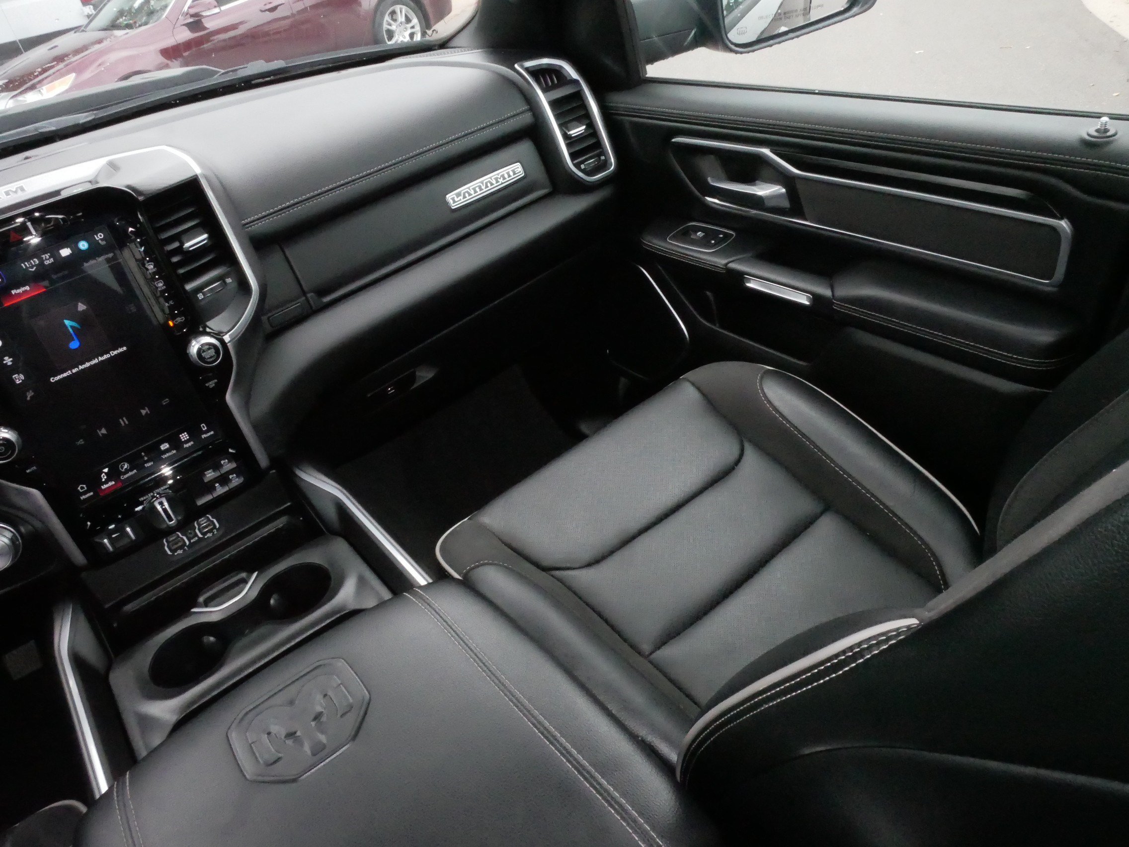 Used 2023 RAM 1500 Laramie AWD/4WD image 11