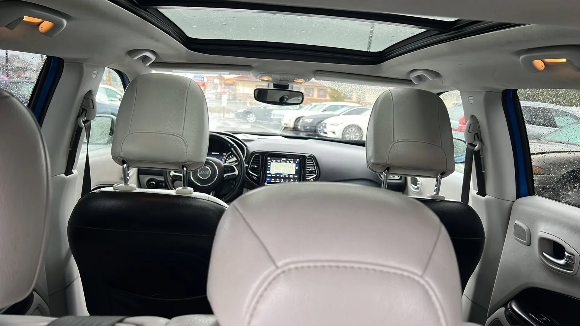 Used 2018 Jeep Compass Limited w/ Navigation Group image 8