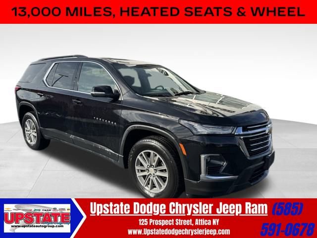 Used 2023 Chevrolet Traverse LT w/ Rear Camera Mirror Package image 1