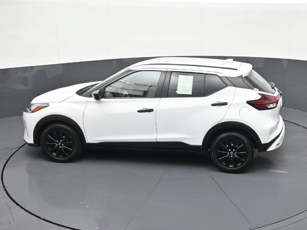 Used 2024 Nissan Kicks S FWD image 19