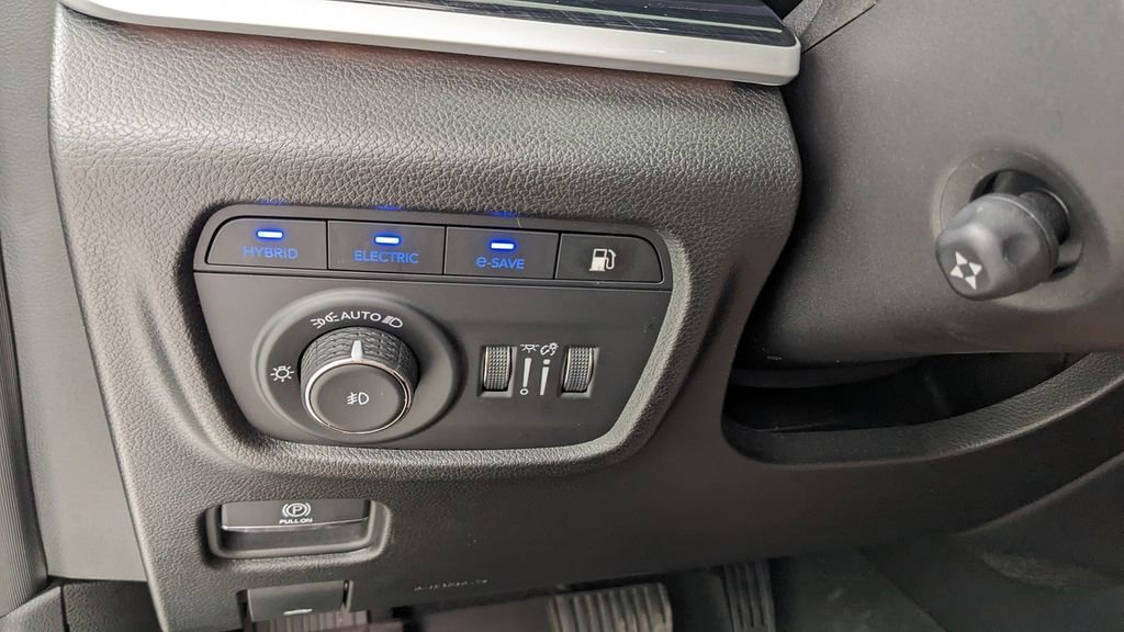 Used 2022 Jeep Grand Cherokee Trailhawk w/ Rear Seat Video Group 1 image 21