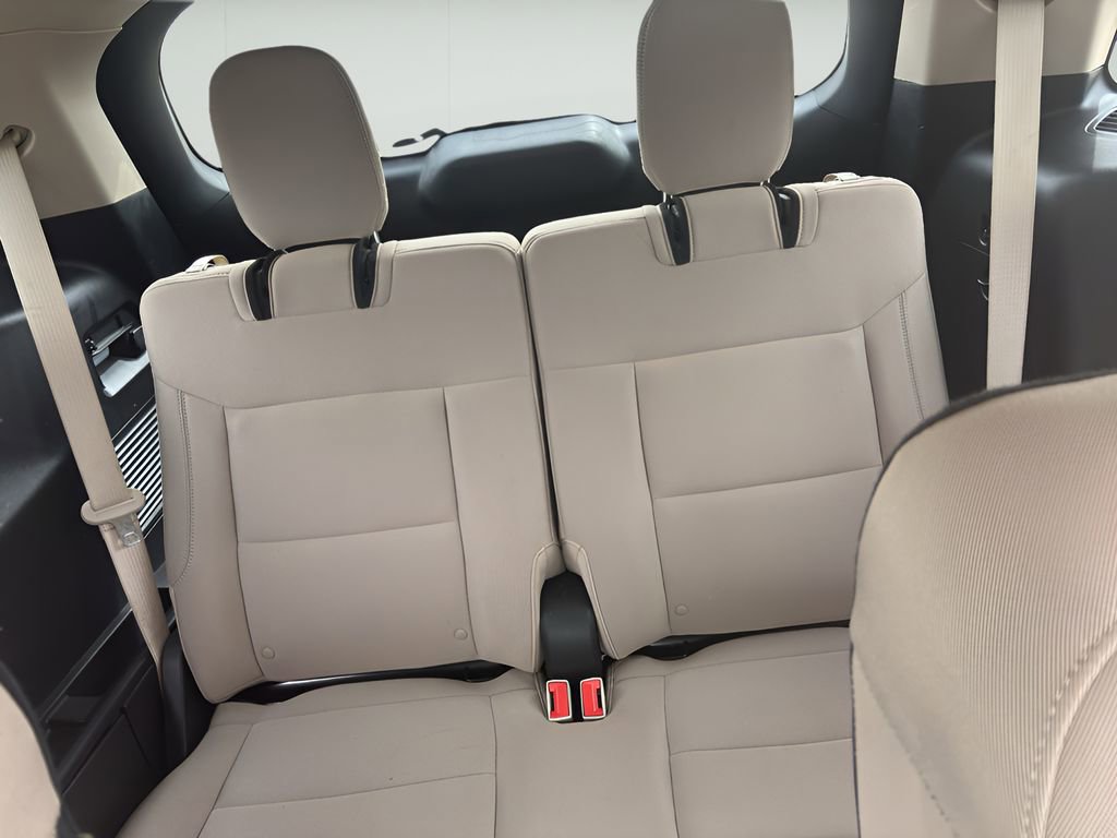 Used 2021 Ford Explorer XLT image 12