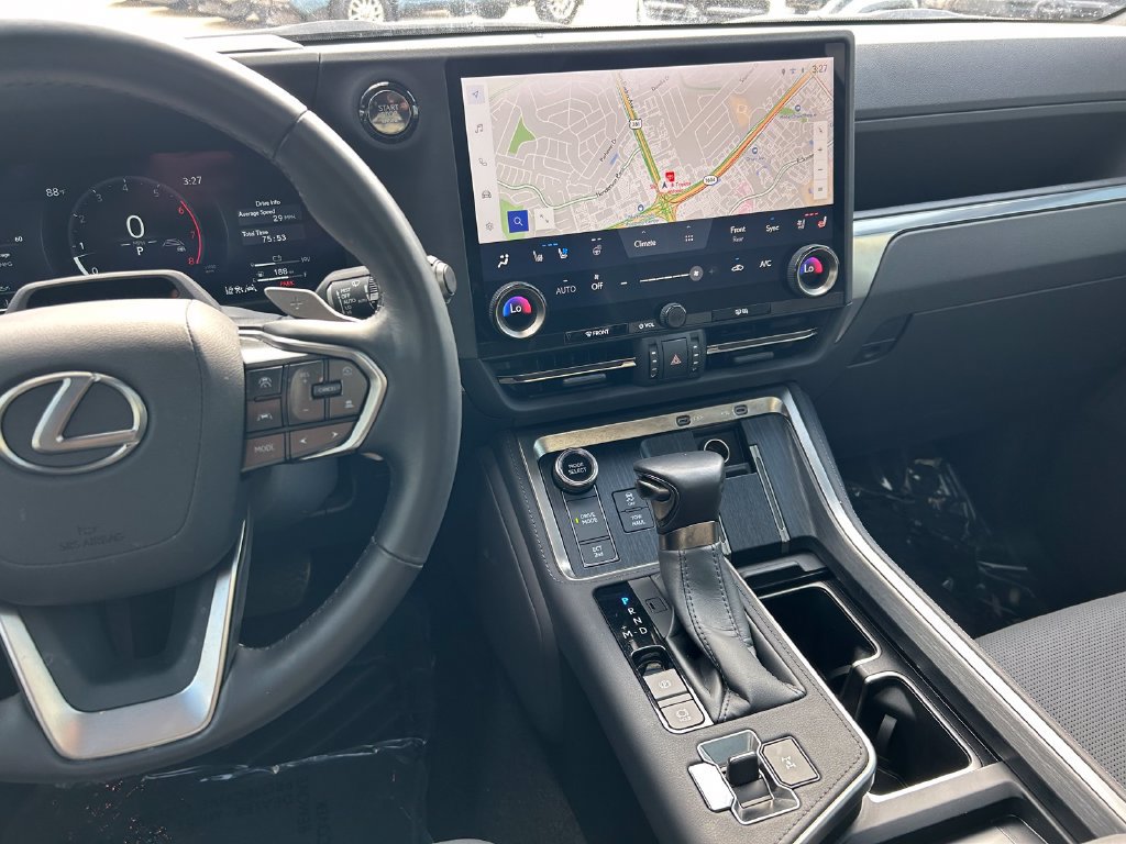 Used 2024 Lexus GX 550 w/ Accessory Package (2T) AWD/4WD image 22