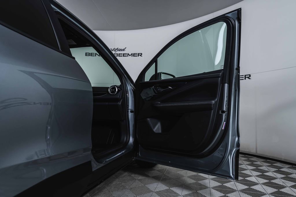 Used 2025 Chevrolet Blazer EV LT image 17