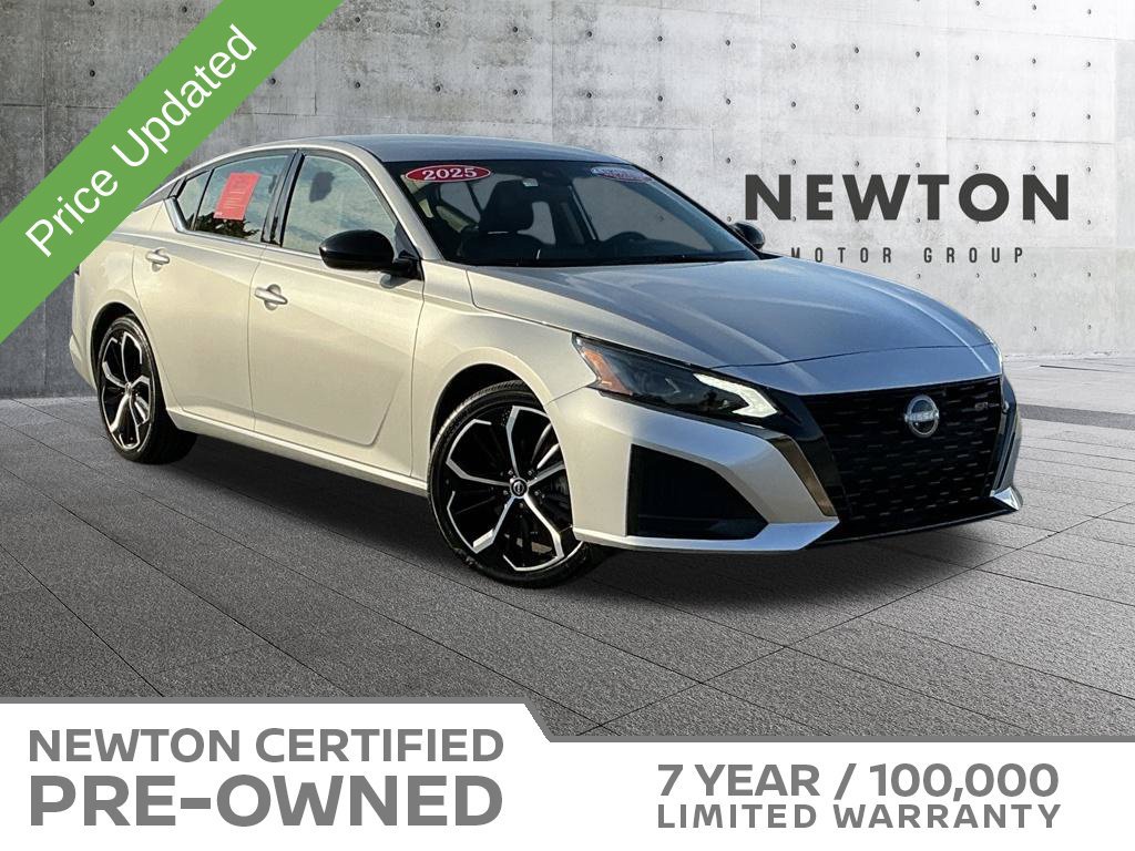 Used 2025 Nissan Altima 2.5 SR FWD image 1