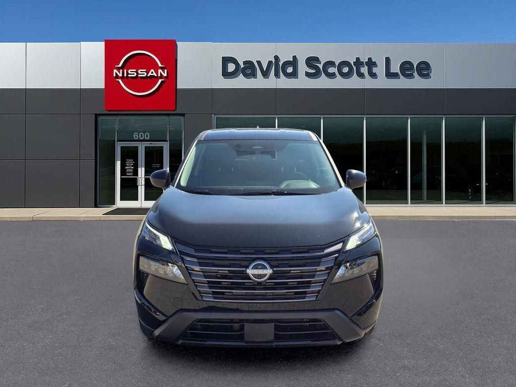 New 2026 Nissan Rogue SV AWD/4WD image 2
