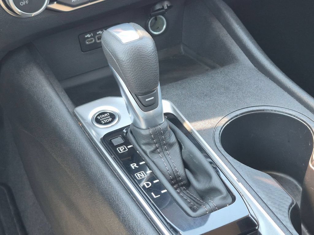 Used 2025 Nissan Altima 2.5 SV FWD image 23
