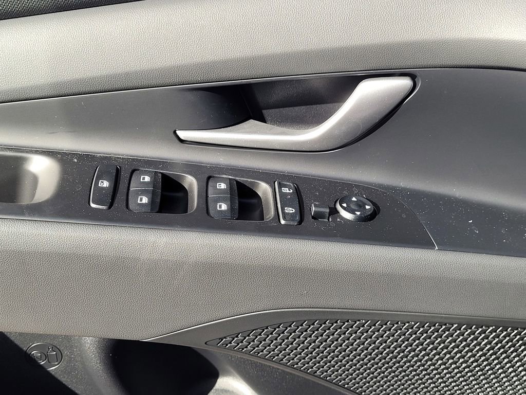 New 2026 Hyundai Elantra SE image 14