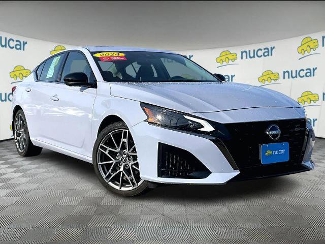 Certified 2024 Nissan Altima 2.0 SR image 1