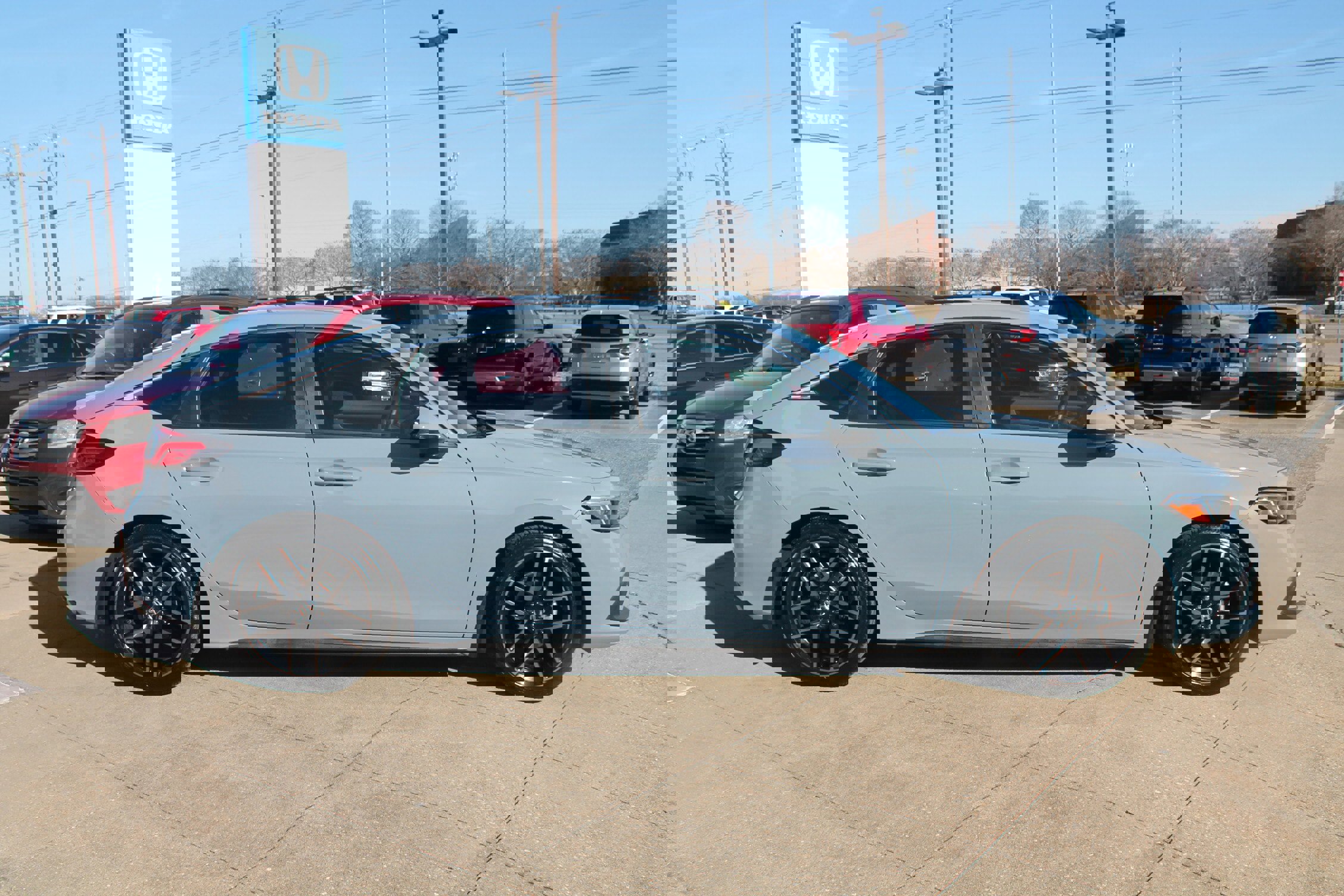 Used 2022 Honda Civic Sport Touring image 4