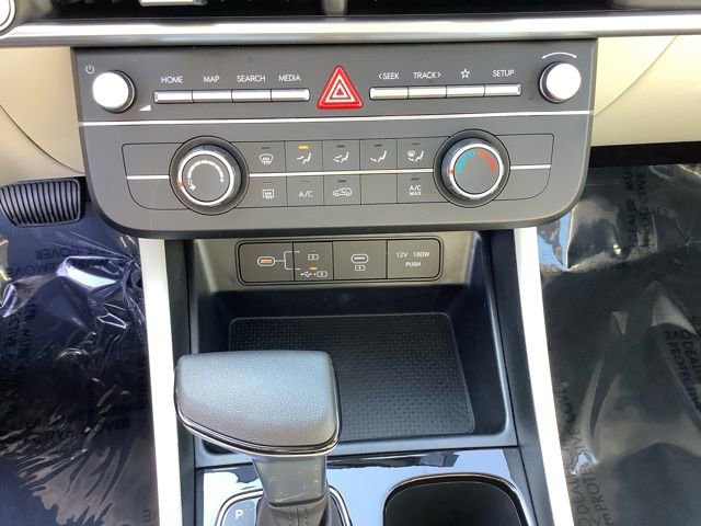 Used 2025 Hyundai Tucson SE image 34