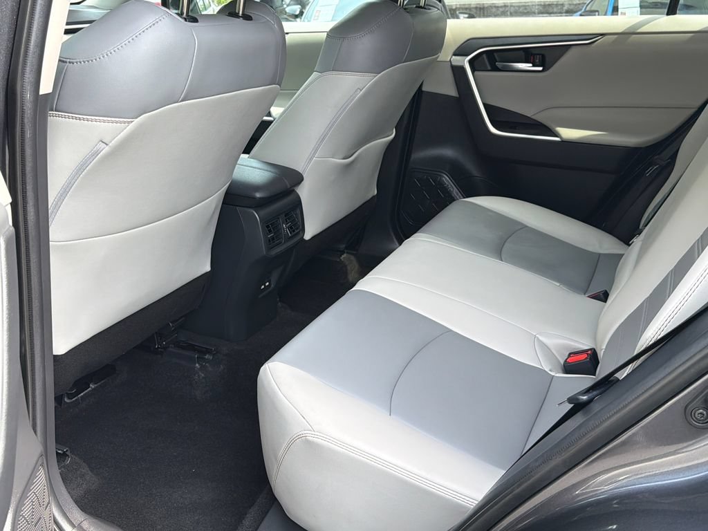 Used 2021 Toyota RAV4 XLE Premium AWD/4WD image 13