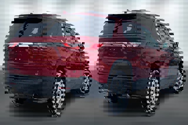 Used 2018 Chevrolet Traverse LT w/ LPO, Cargo Package image 12