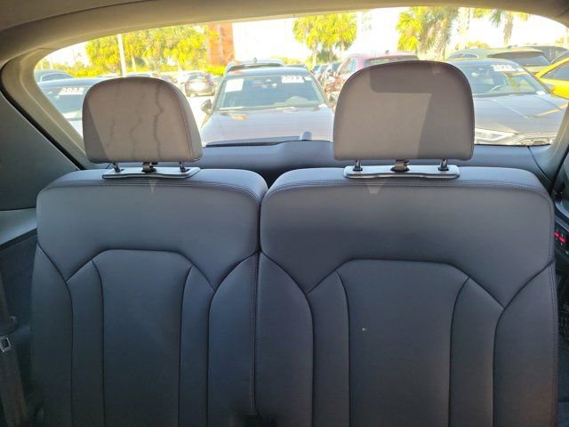 Certified 2025 Audi Q7 2.0T Premium w/ Convenience Plus Package image 13