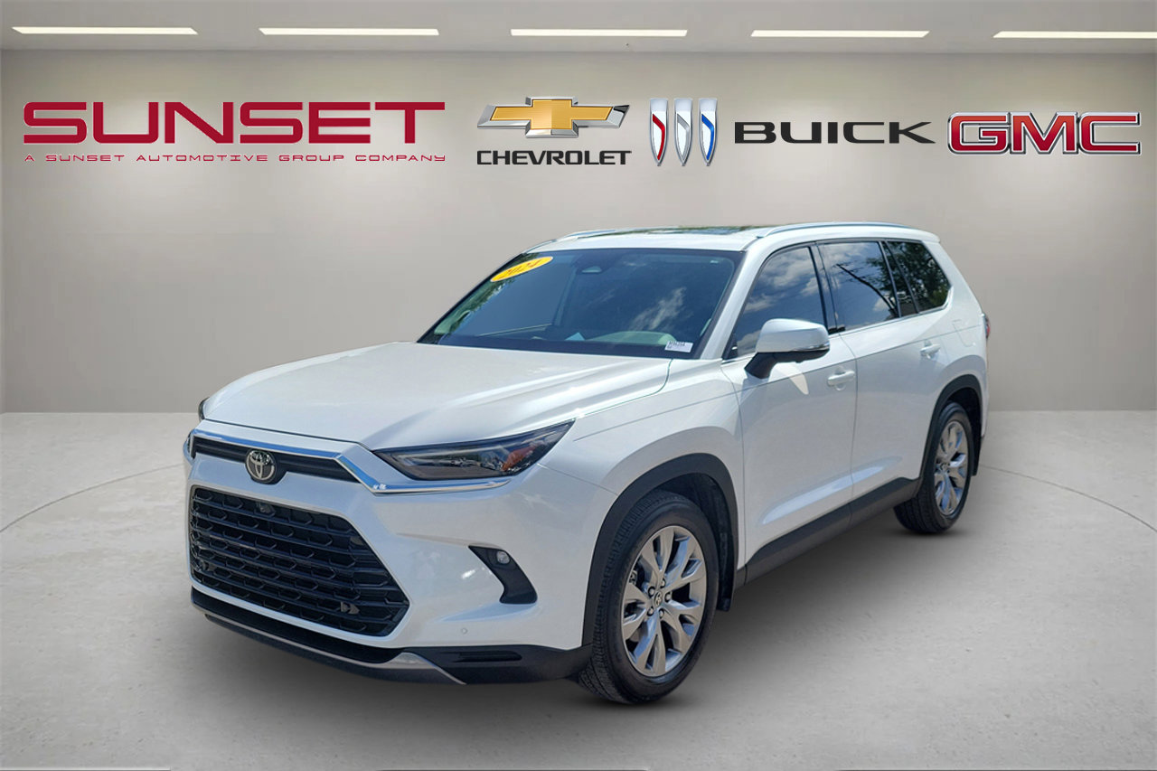 Used 2024 Toyota Grand Highlander Limited image 8