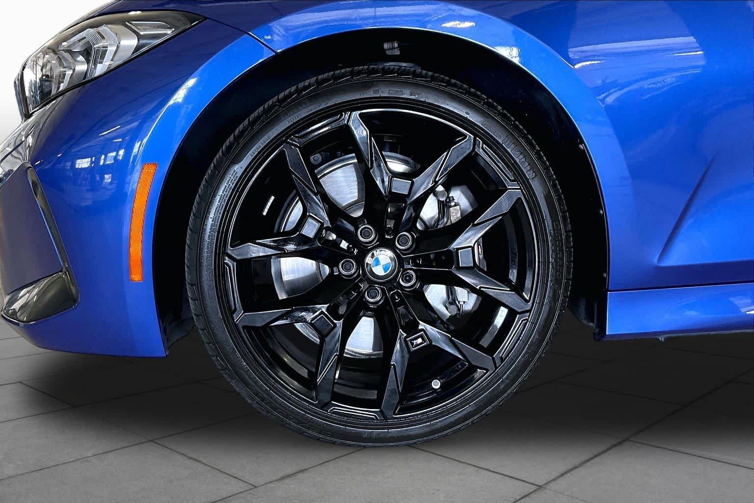 Used 2025 BMW 330i Sedan RWD image 9
