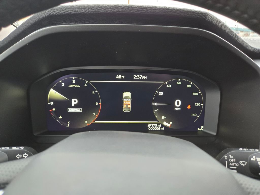 New 2025 Mitsubishi Outlander SE image 9