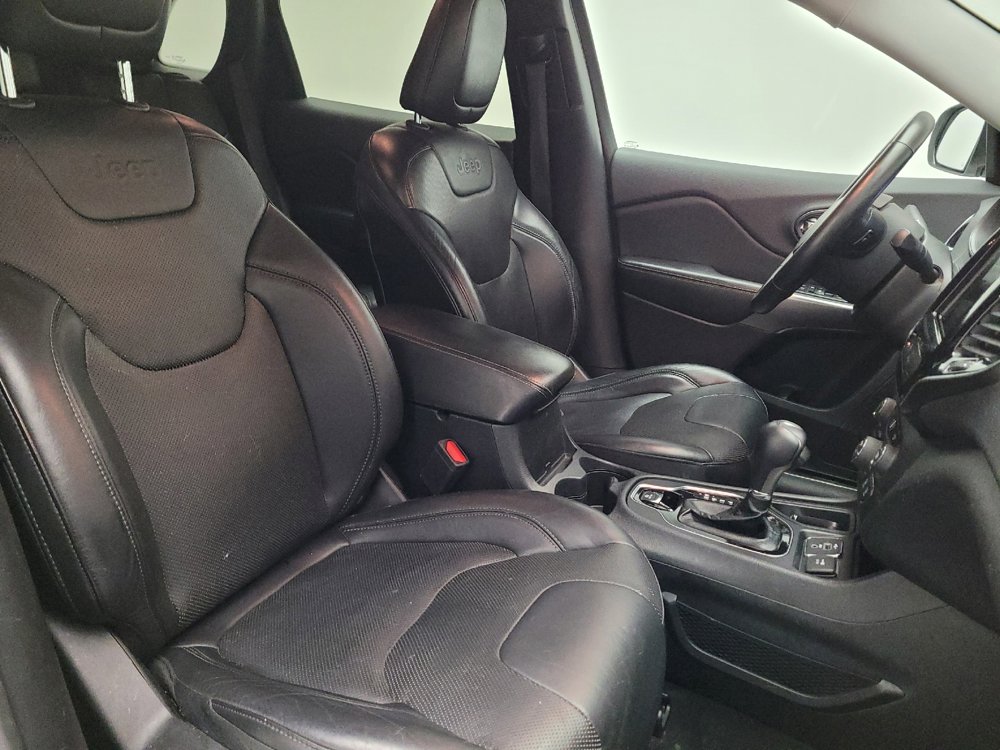 Used 2019 Jeep Cherokee Limited image 21