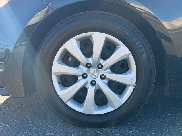 Used 2022 Toyota Corolla LE image 10