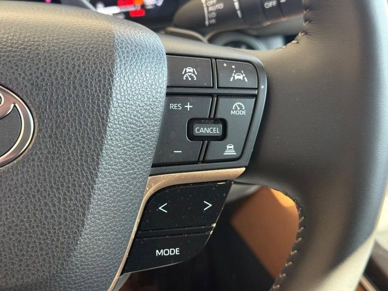Used 2026 Toyota Crown Signia w/ Advanced Technology Package image 19