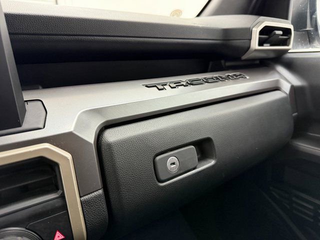 Used 2024 Toyota Tacoma SR5 AWD/4WD image 23
