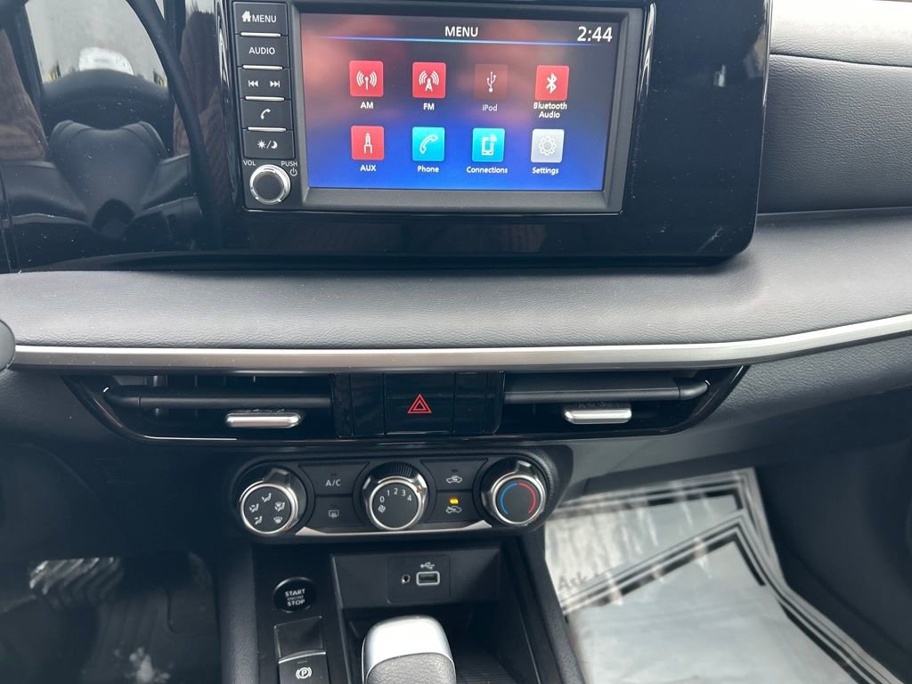 Certified 2025 Nissan Kicks S image 14