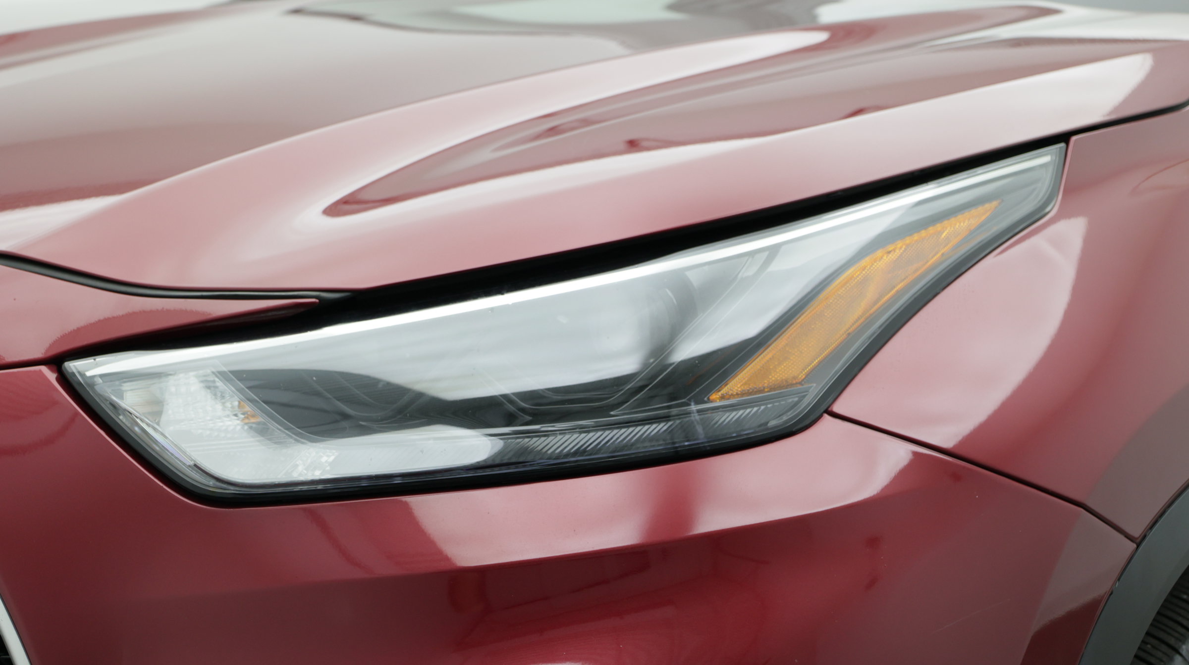 Used 2022 Toyota Highlander XLE FWD image 12