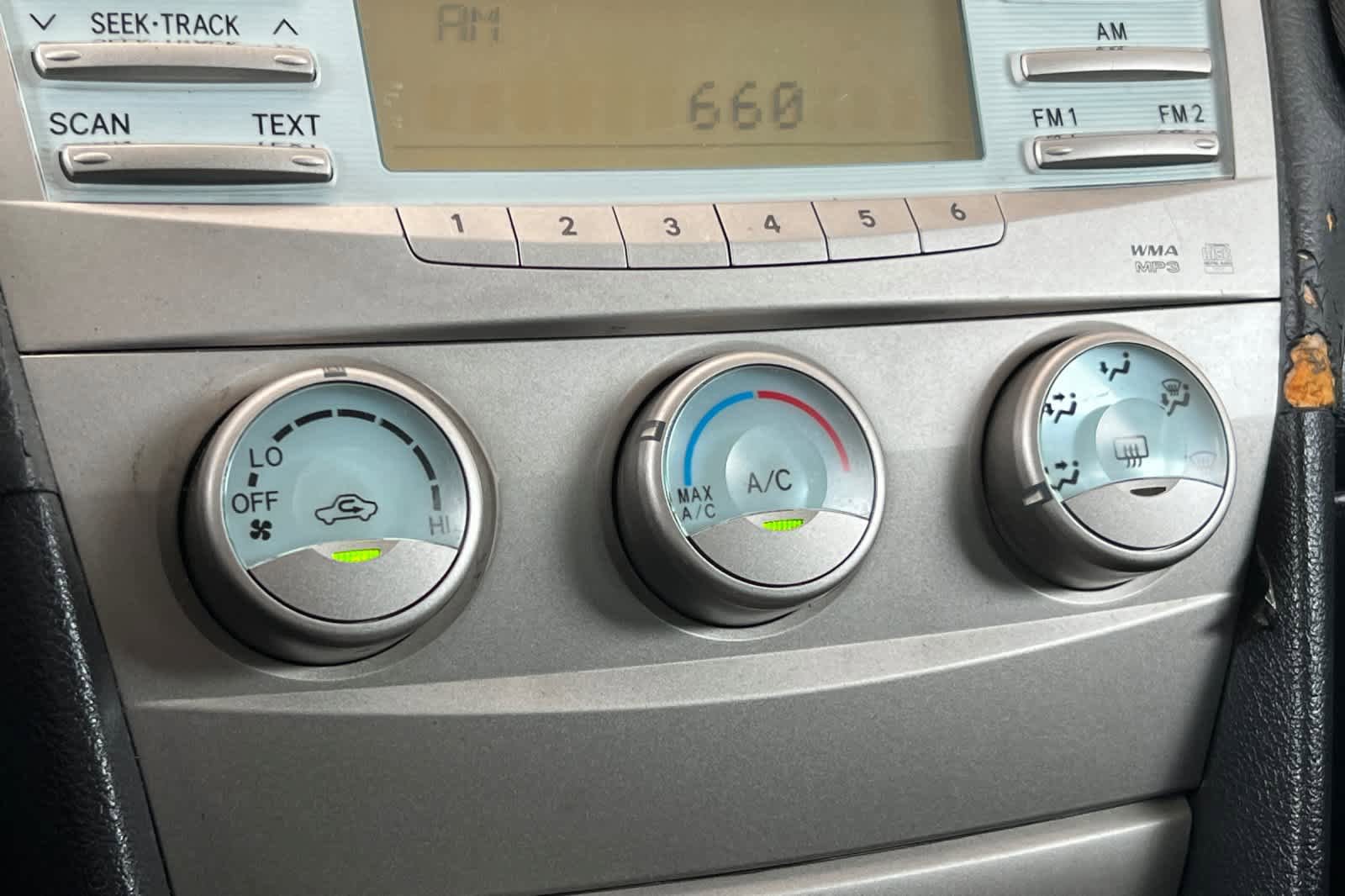 Used 2009 Toyota Camry SE FWD image 20