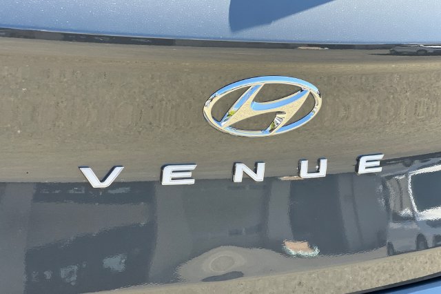 New 2026 Hyundai Venue SEL FWD image 8