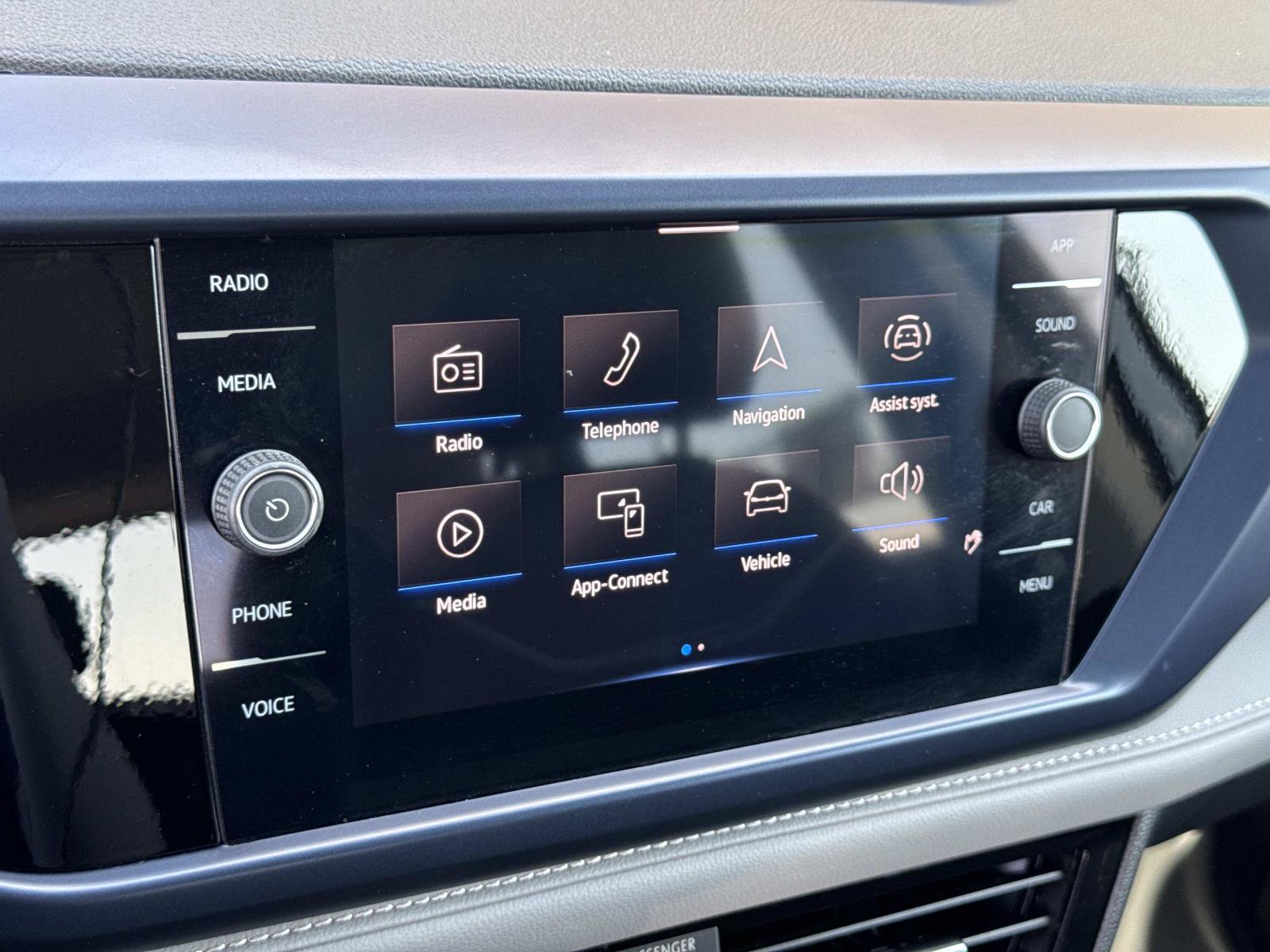 Certified 2024 Volkswagen Taos SE FWD image 13