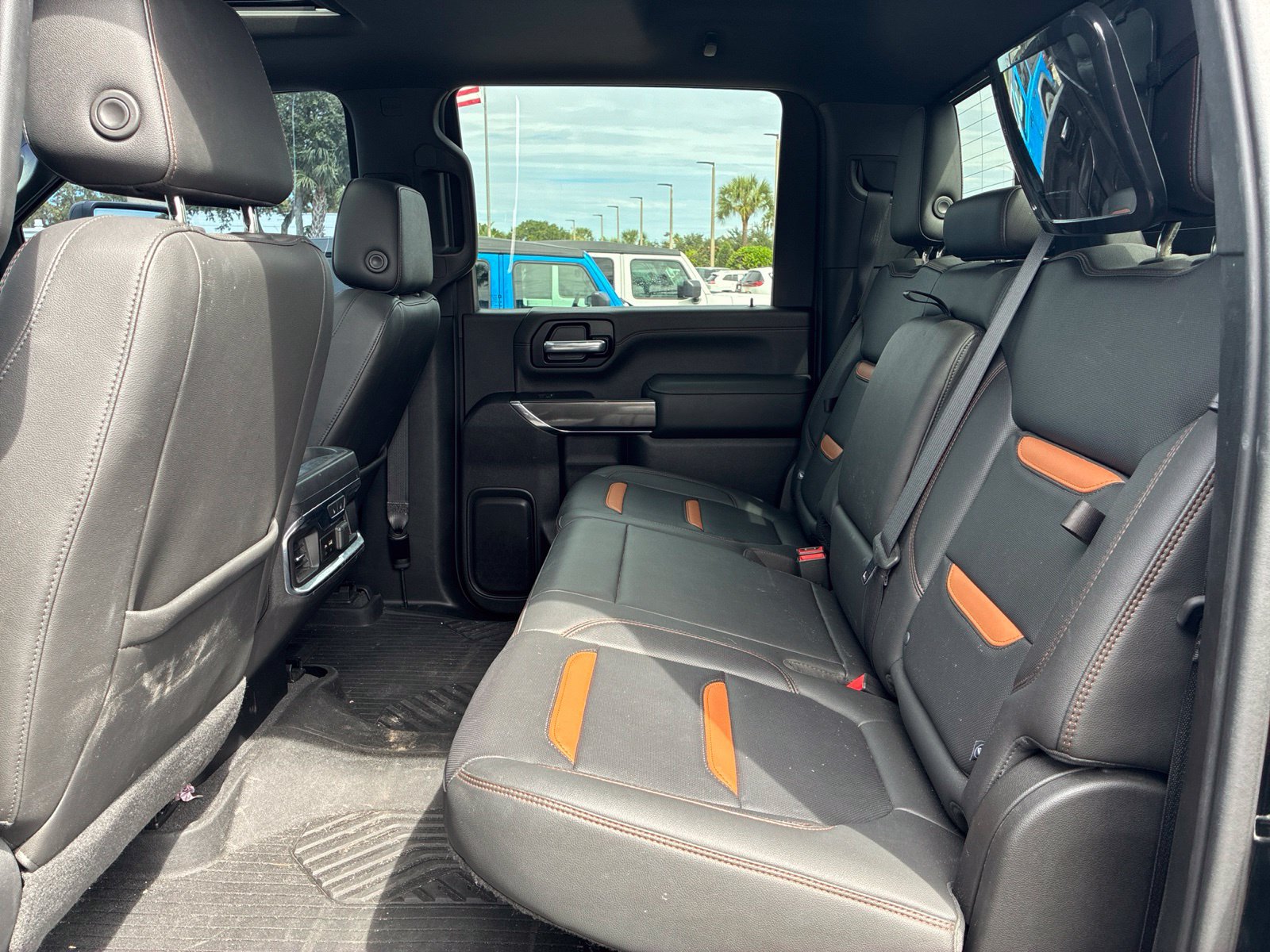 Used 2020 GMC Sierra 2500 AT4 w/ AT4 Premium Package AWD/4WD image 10