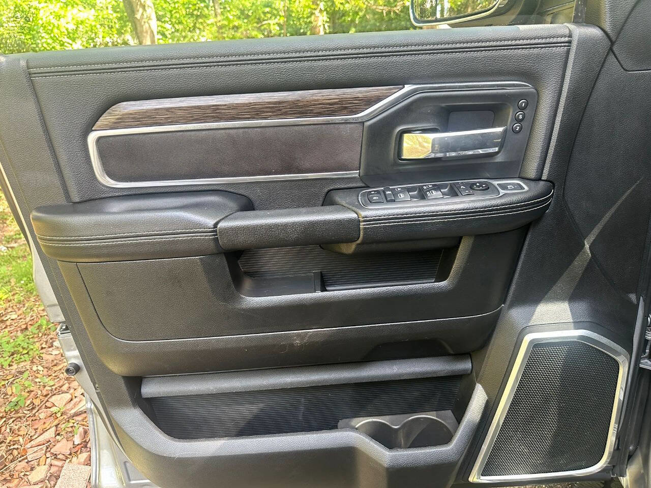 Used 2019 RAM 3500 Laramie image 14