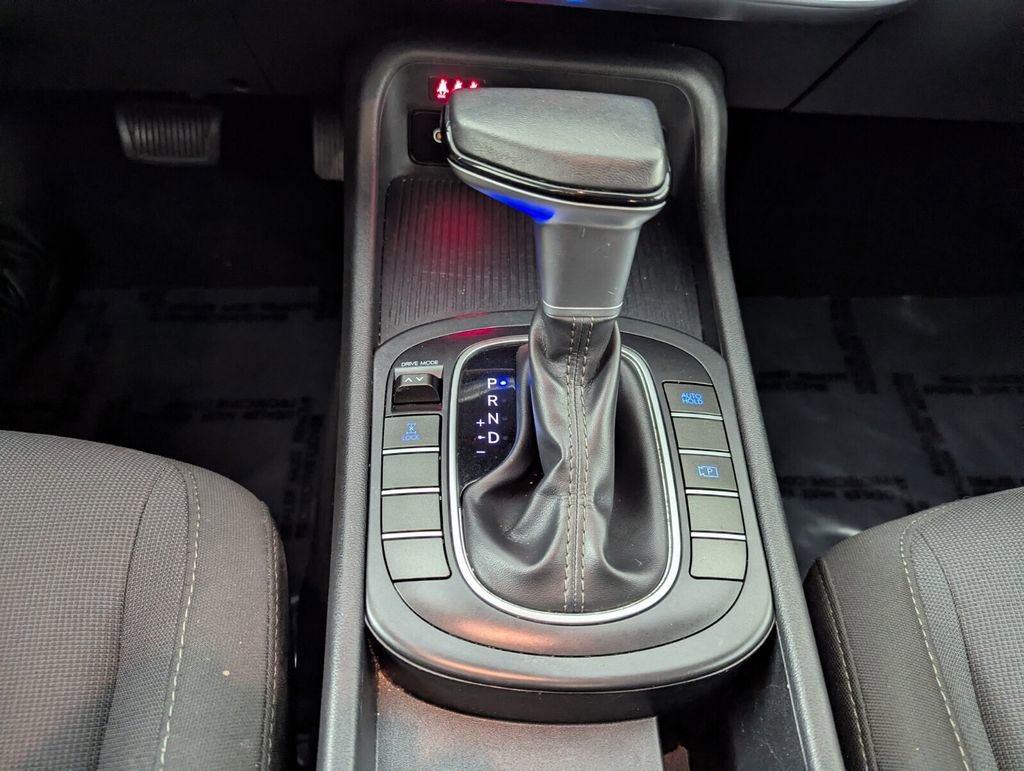 Used 2024 Hyundai Kona SEL image 15