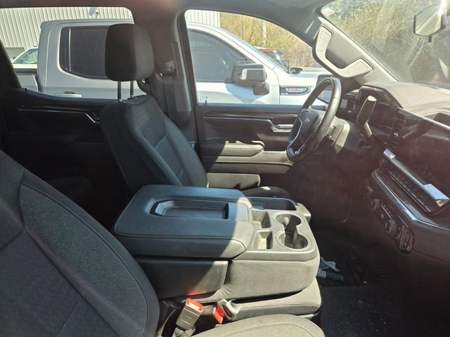 Used 2023 Chevrolet Silverado 1500 LT w/ Z71 Off-Road Package image 3