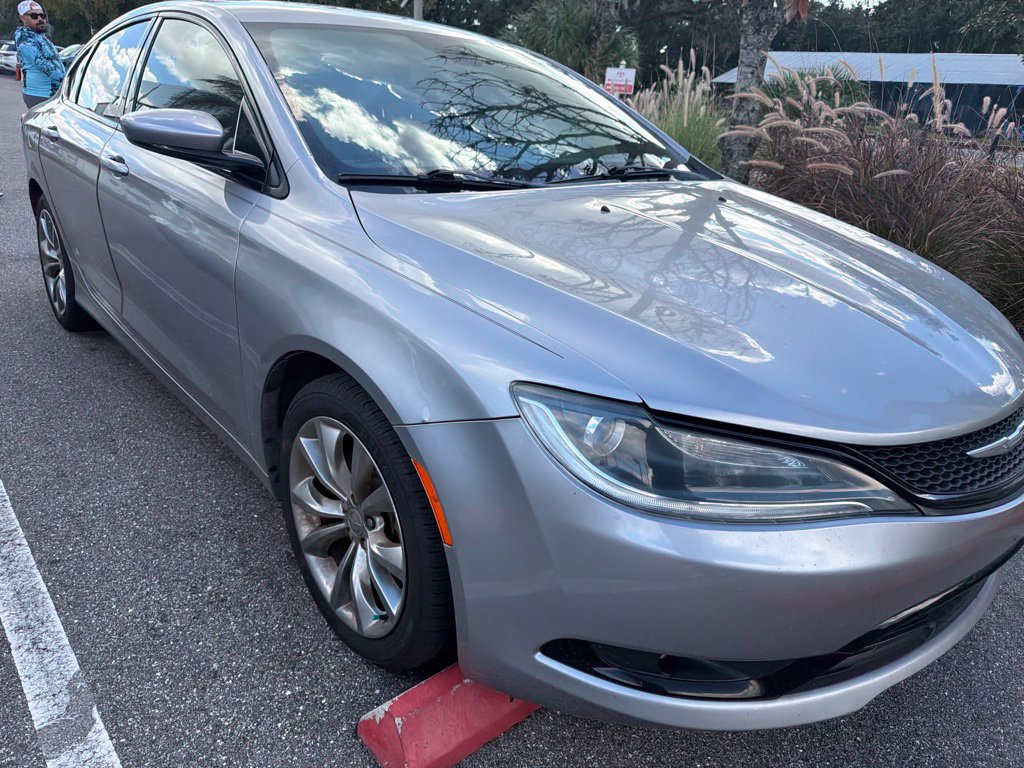 Used 2015 Chrysler 200 S w/ Navigation & Sound Group I FWD image 21
