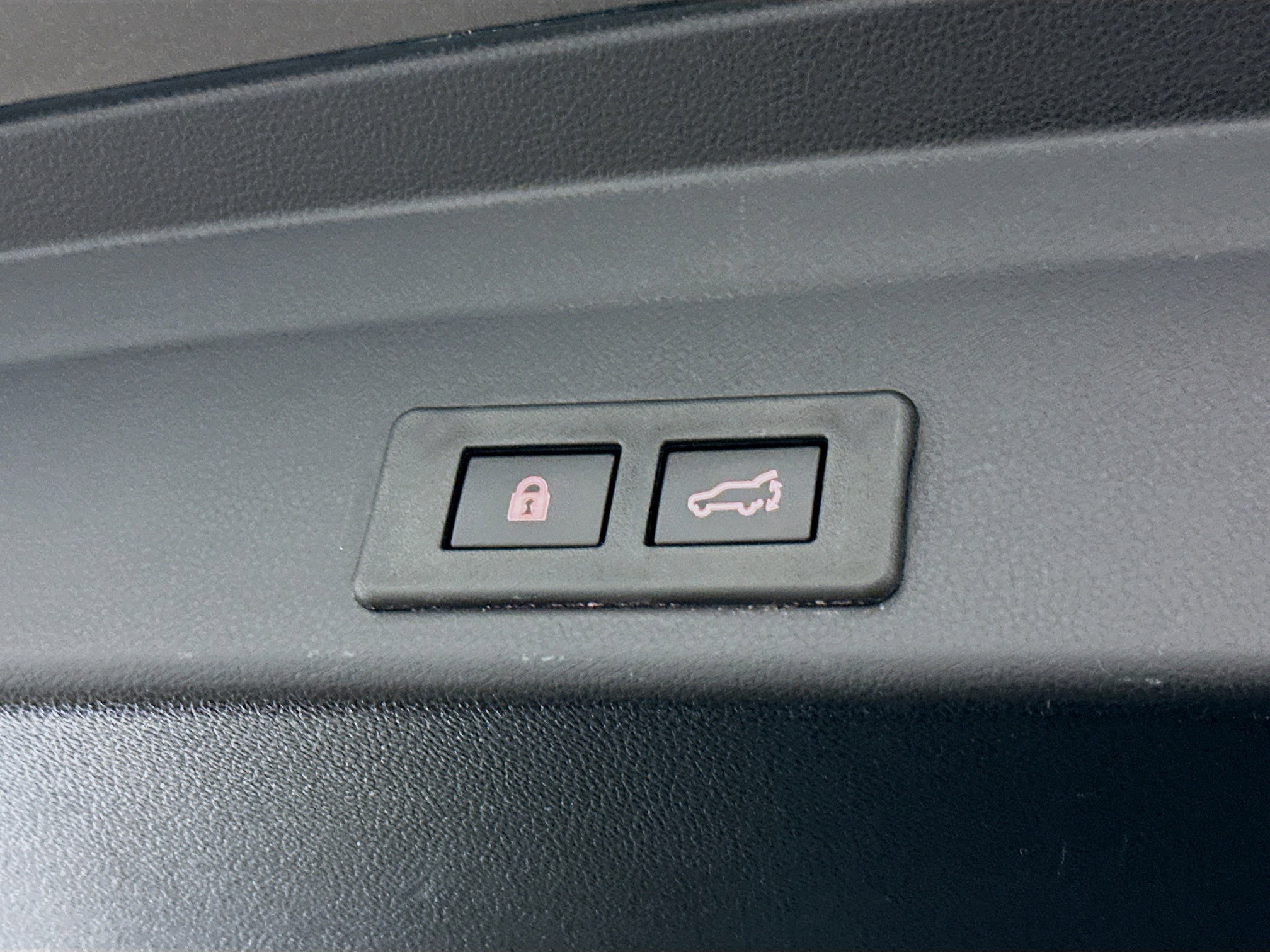 Used 2025 Subaru Ascent Premium image 31