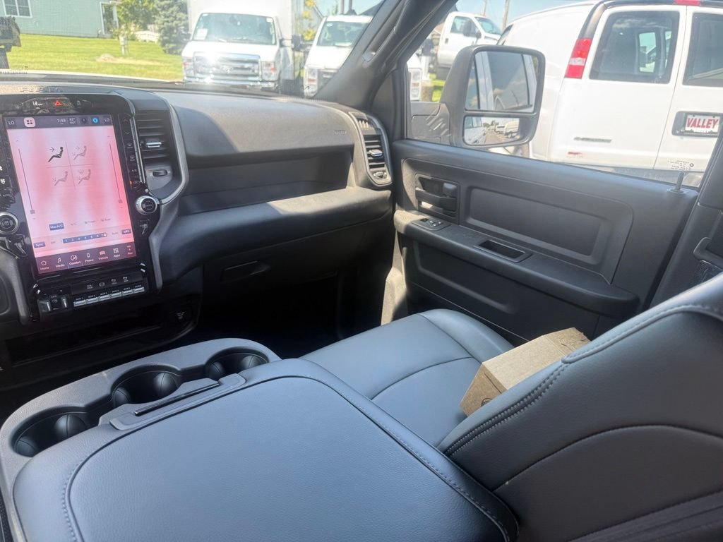 Used 2025 RAM 2500 Tradesman w/ Safety Group AWD/4WD image 44